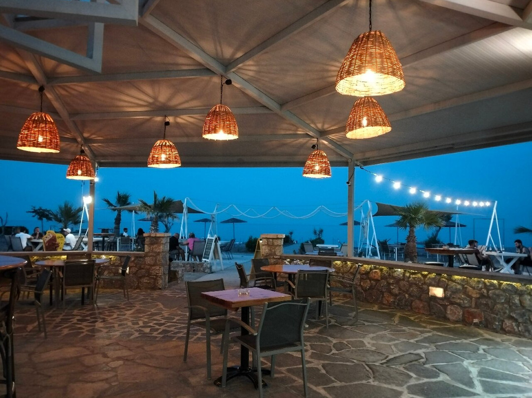 Ostria Beach Bar-Kalathos必去景点