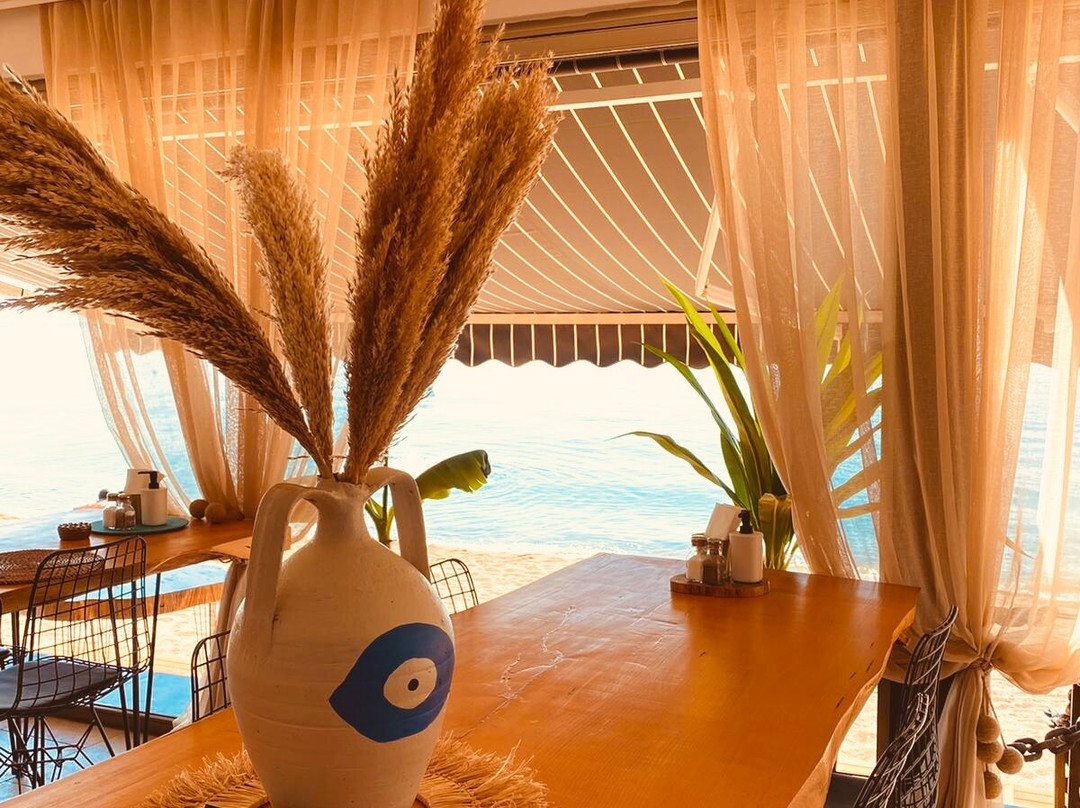 Tanz Beach & Restaurant