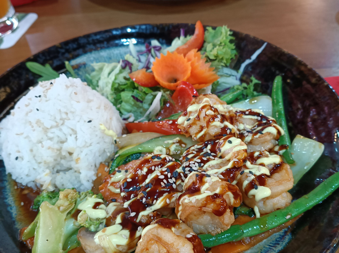 Umami Asian Specialty & Sushi Bar