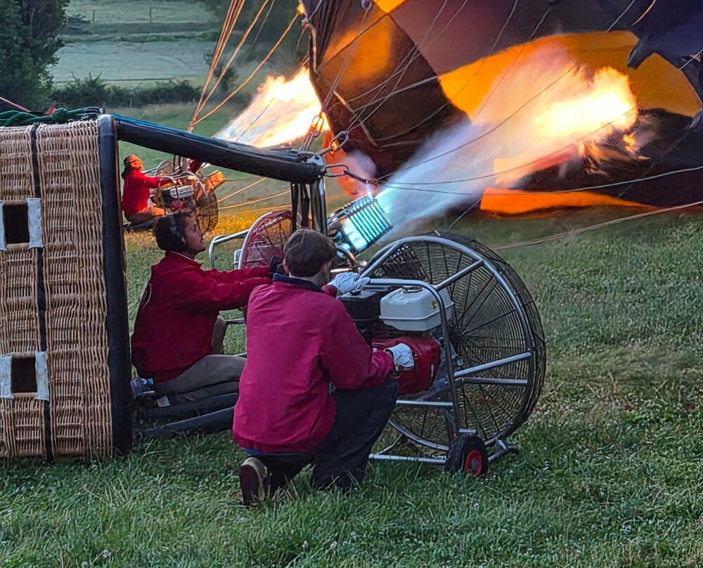 Forcalquier France Montgolfiere-Forcalquier必去景点