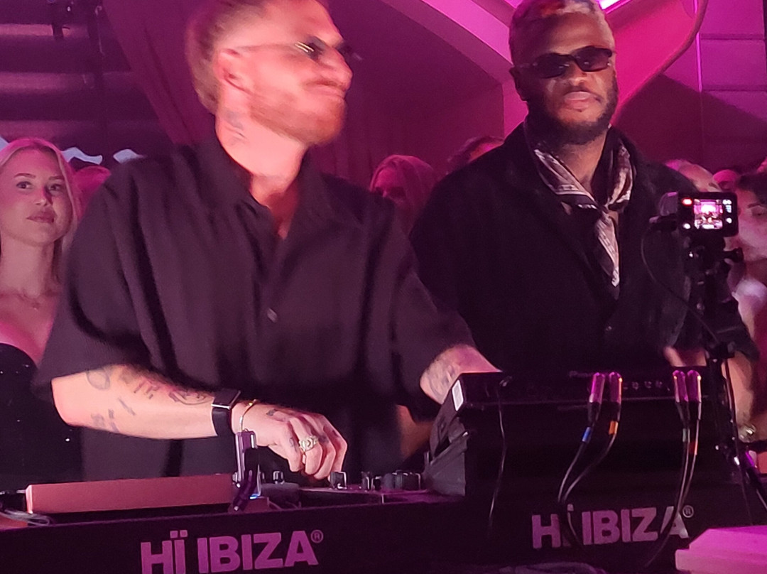 Hï Ibiza-博萨海滩必去景点