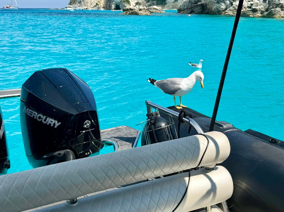 Pappas Boats & Cruises-Lakka必去景点