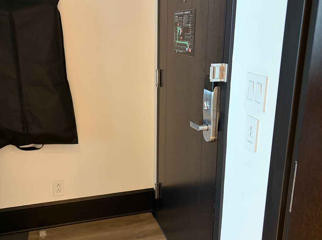 威廉格雷酒店主图