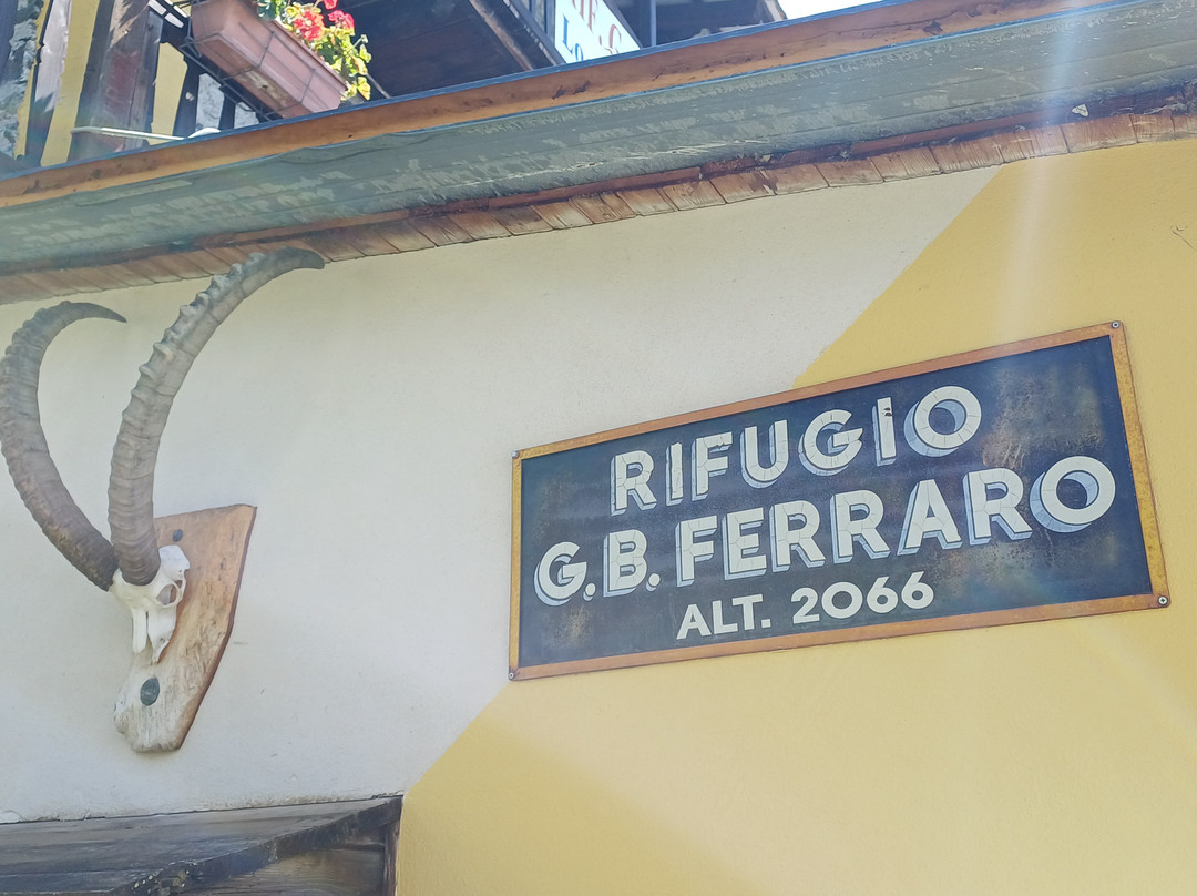 Rifugio G. B. Ferraro主图