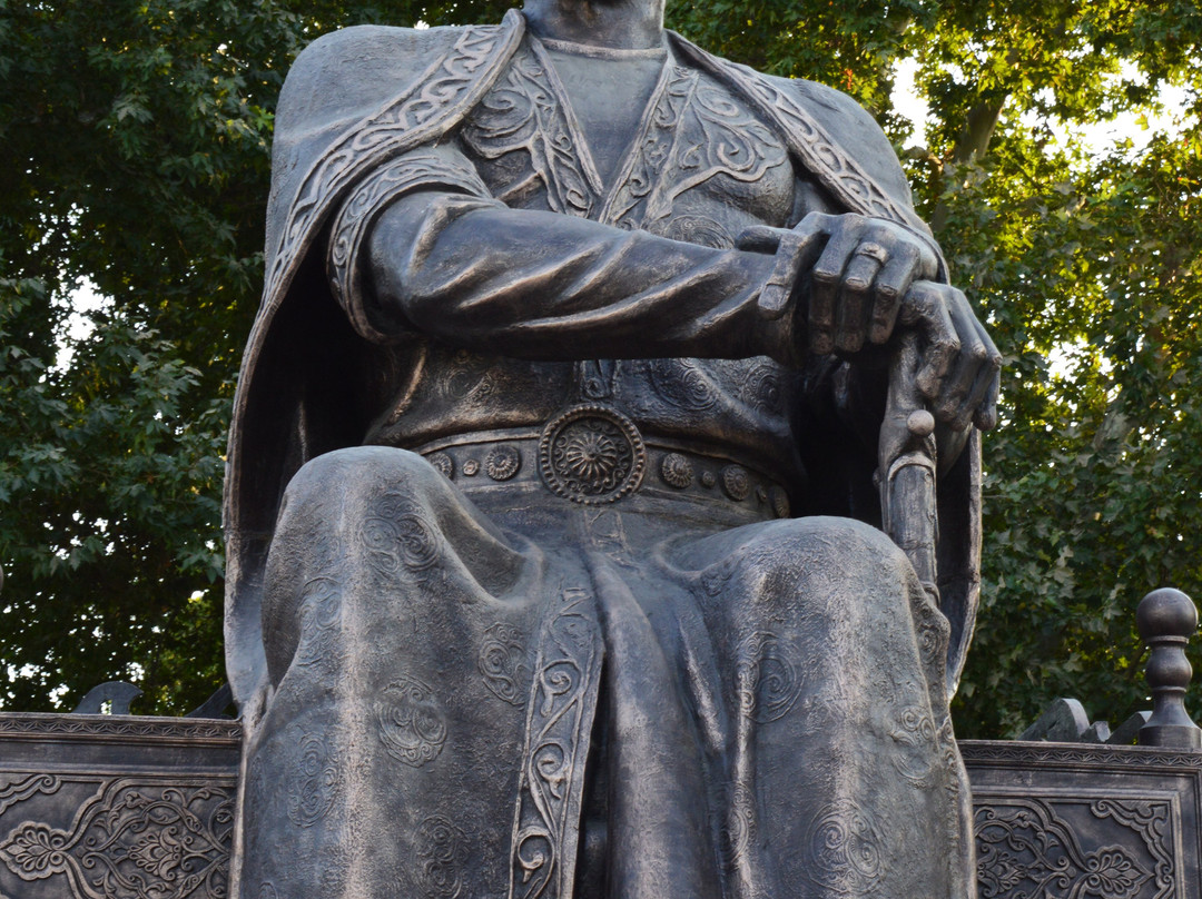 Statue of Amir Temur-撒马尔罕必去景点
