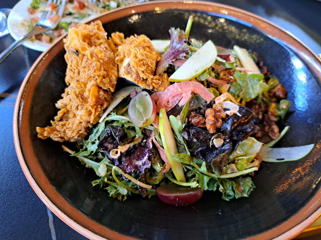 Restaurant 8100 @ Radium
