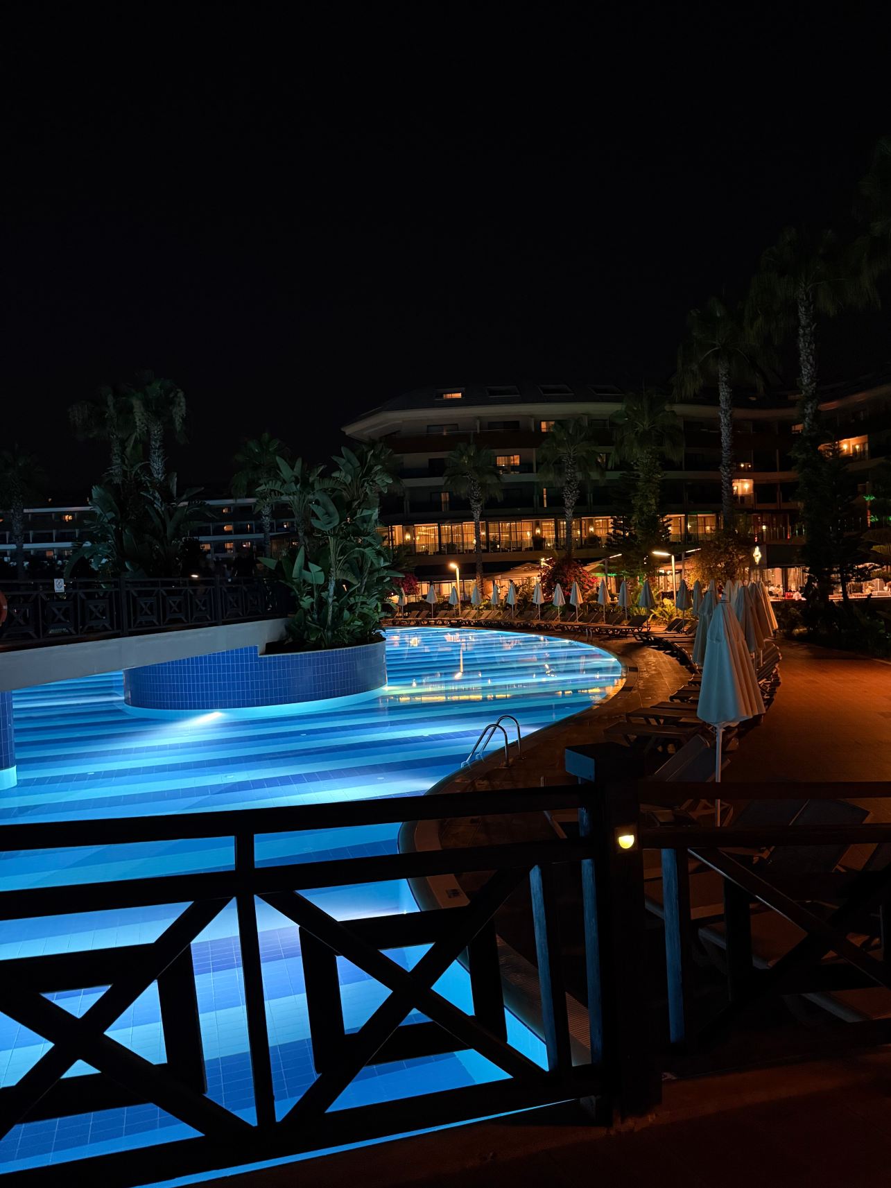 蓝花楹图伊魔法生活酒店-全包式-旅行者