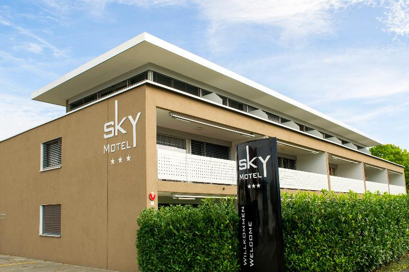 天空设计汽车旅馆主图