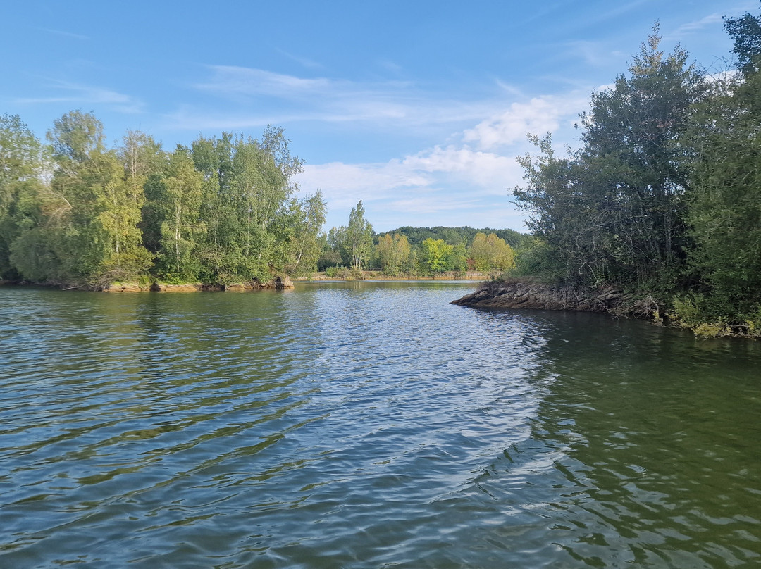 Lac d'Homme-Hommes必去景点