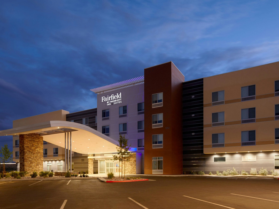Agua Dulce酒店住宿-Fairfield by Marriott Inn & Suites Palmdale West