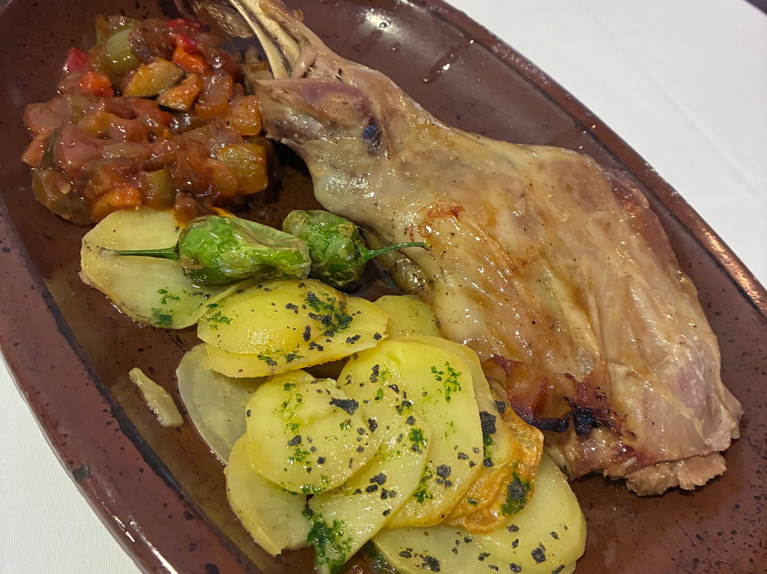 Restaurante El Nuevo Tejar Layos