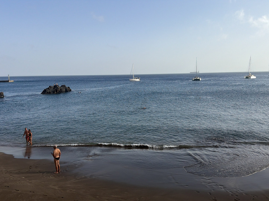 Prainha do Caniçal-卡尼卡尔必去景点