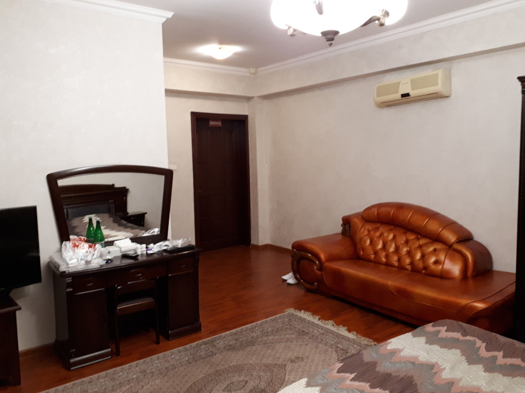 Djami Hotel Complex主图