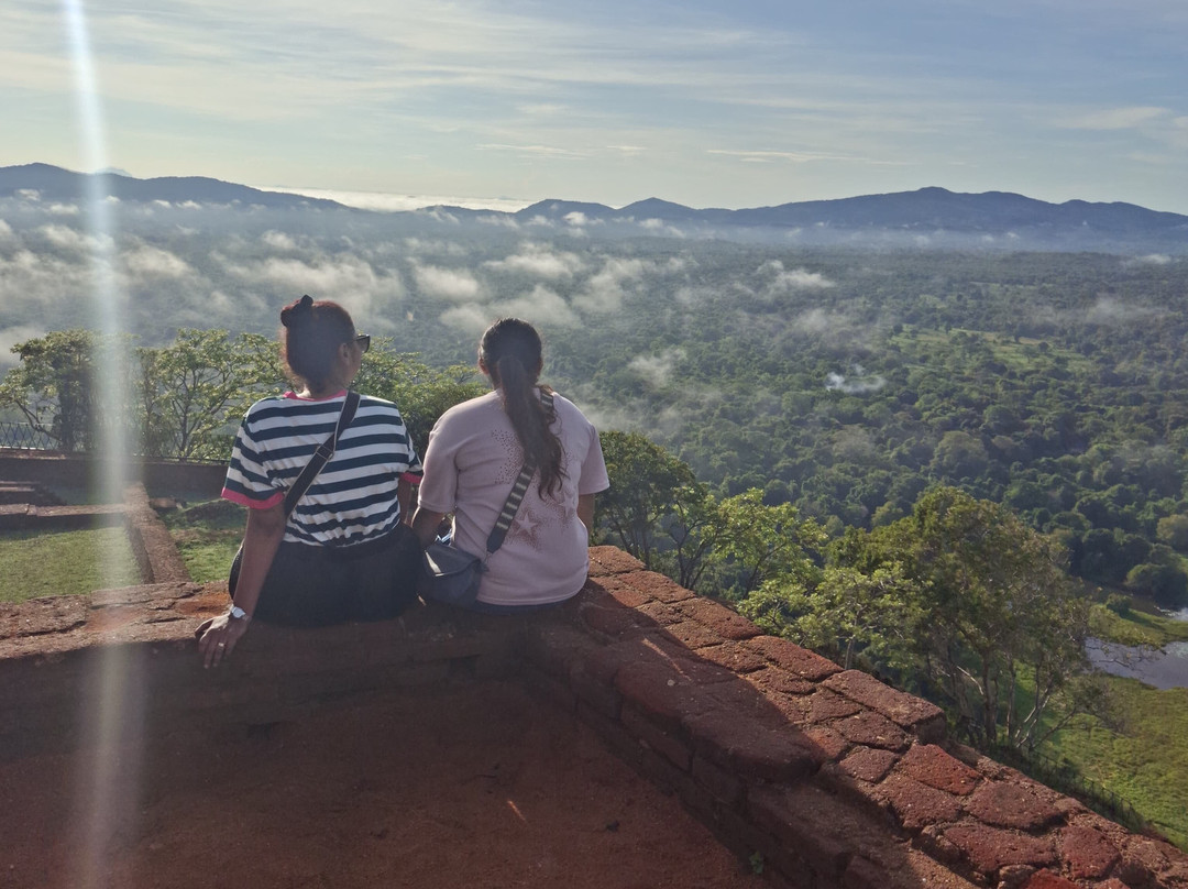 Elegance Lanka Tours-科伦坡必去景点