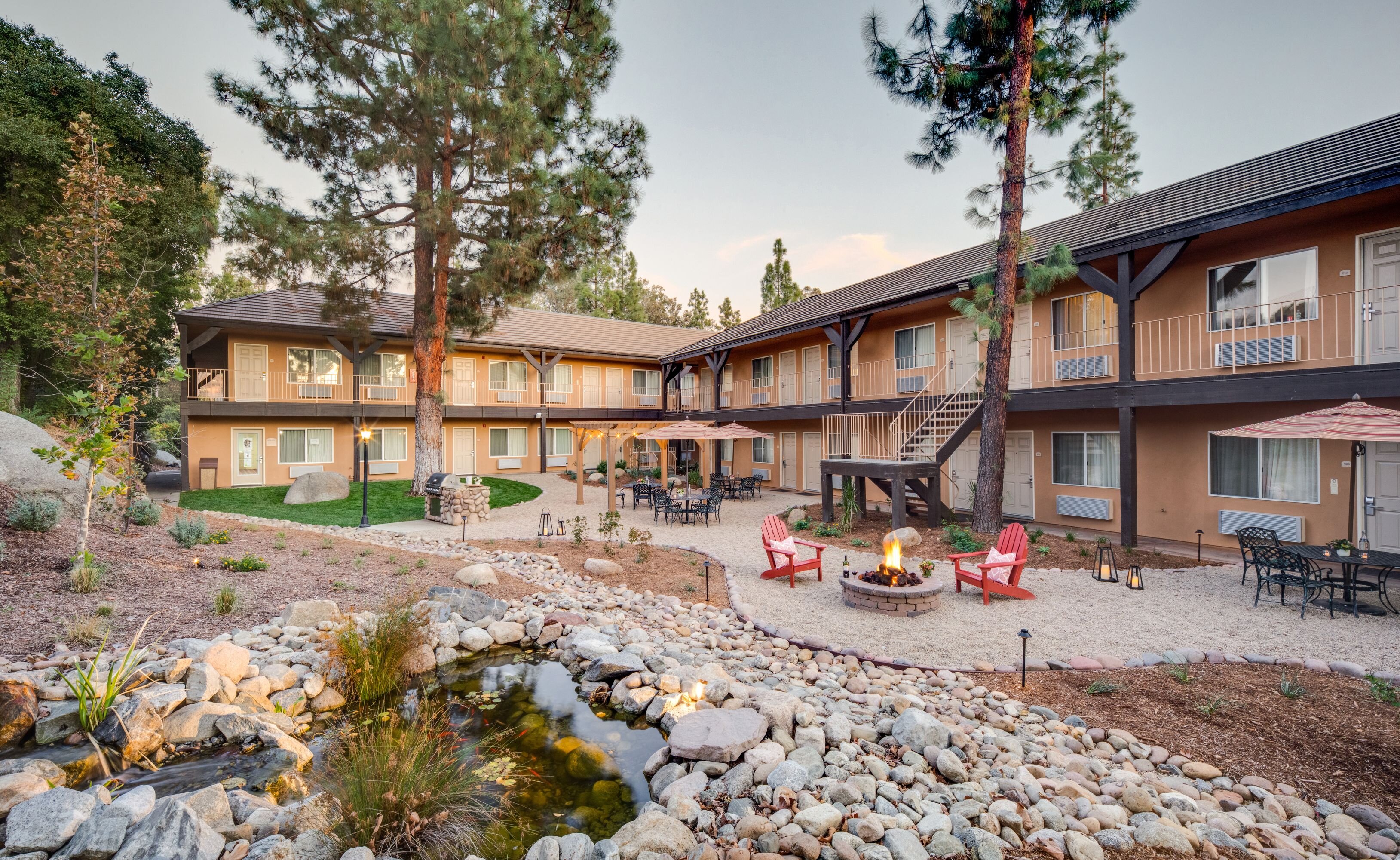 Ayres Lodge Alpine-官方