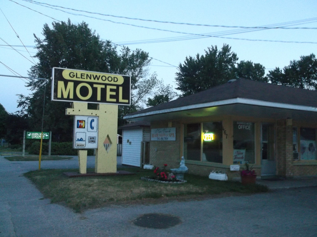 Glenwood Motel & Cottages