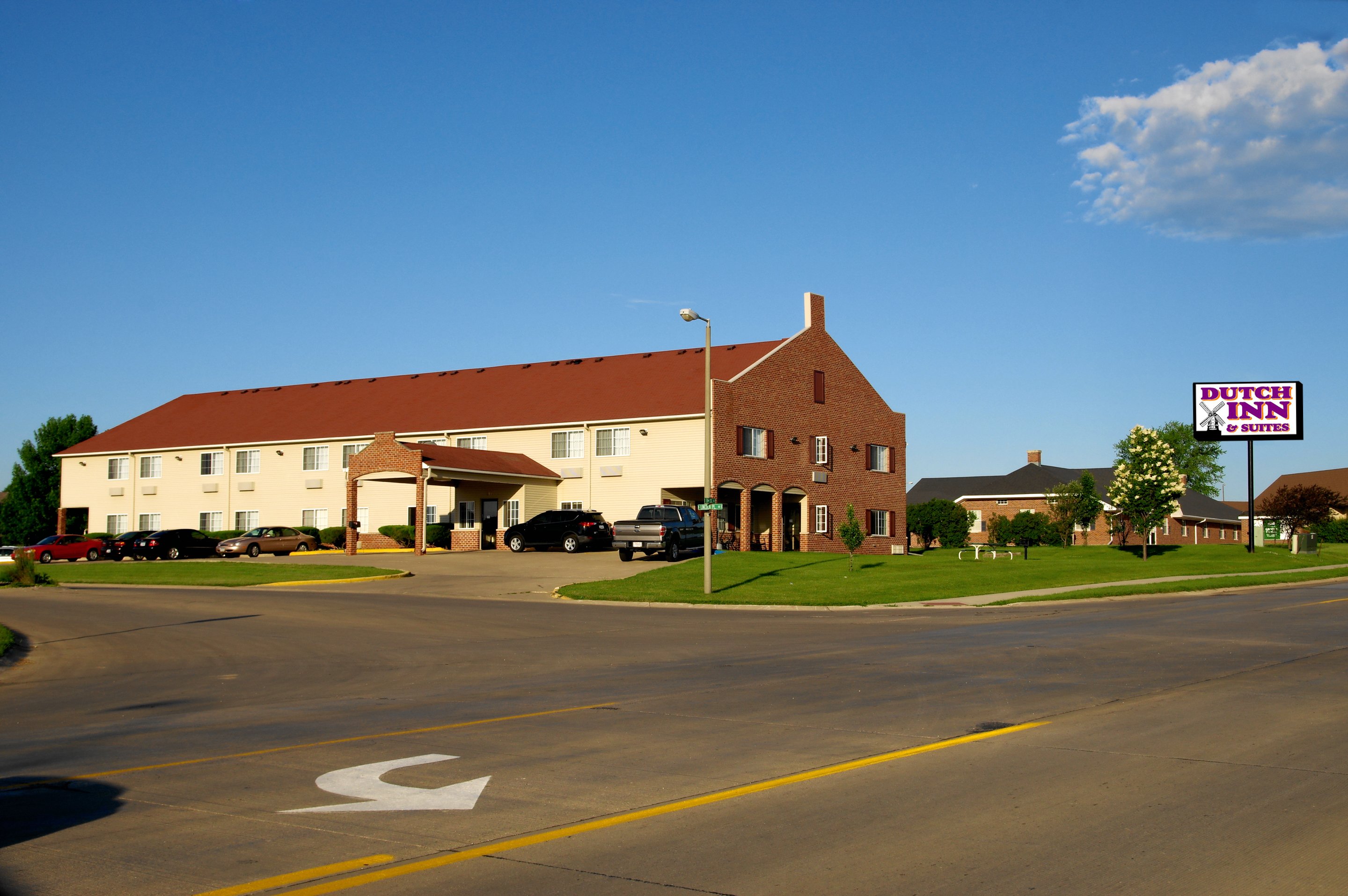 Dutch Inn and Suites-官方