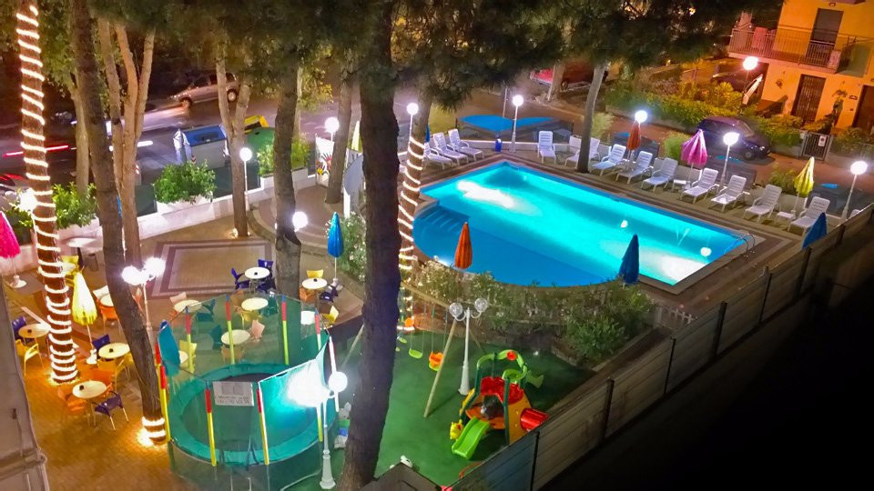 Villamarina酒店住宿-Hotel Palme