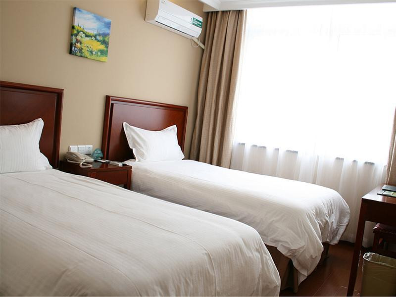 格林豪泰上海长途客运总站快捷酒店主图