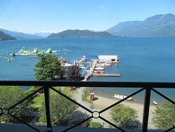 哈里森温泉度假村主图