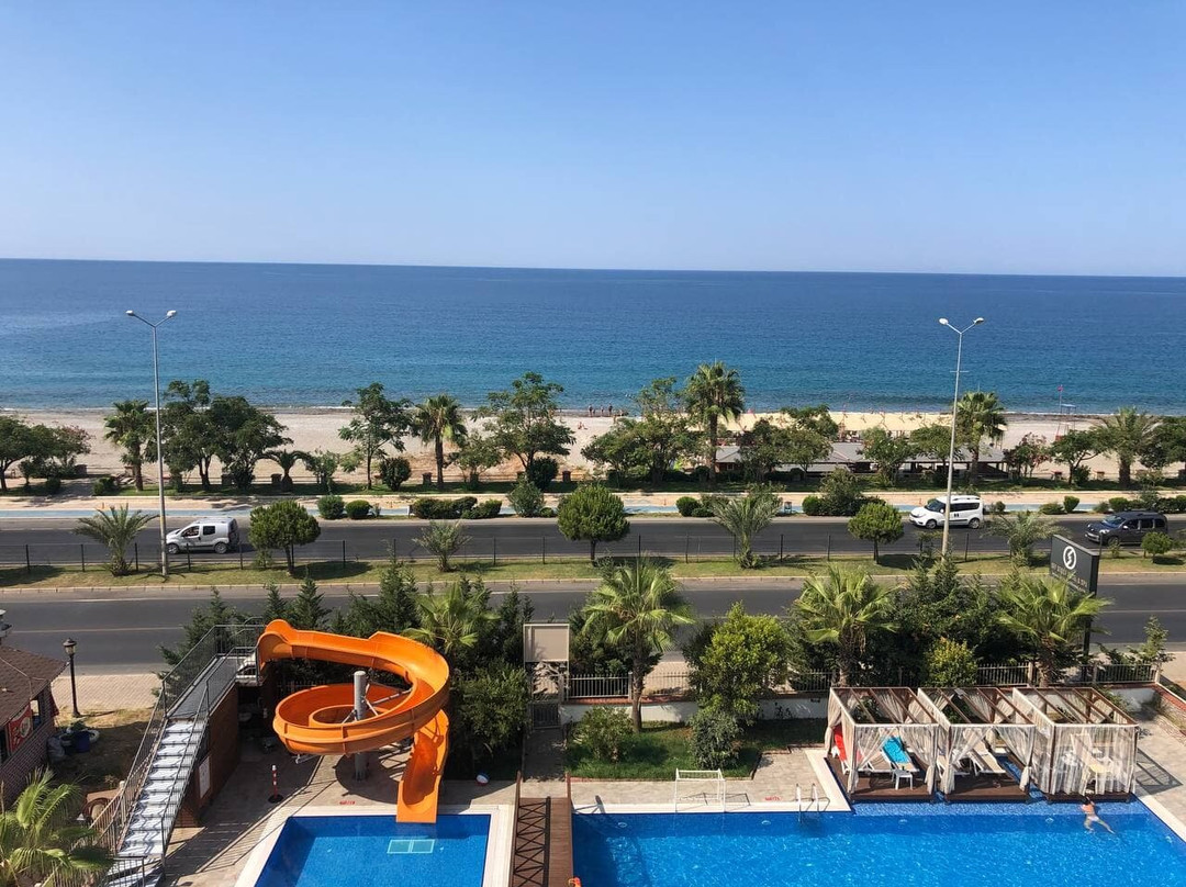 Sey Beach Hotel & Spa主图