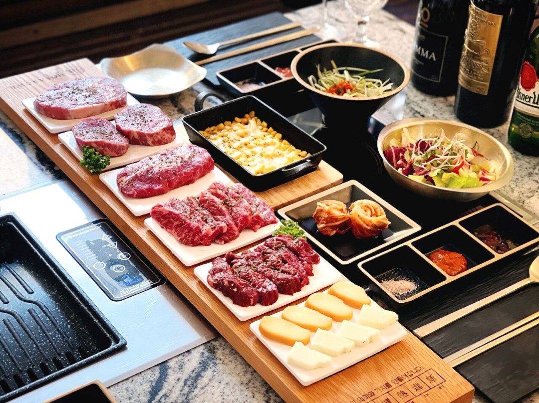Hosarowa Korean BBQ&Shabushabu