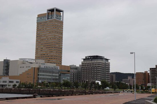 Takamatsu Symbol Tower景点图片