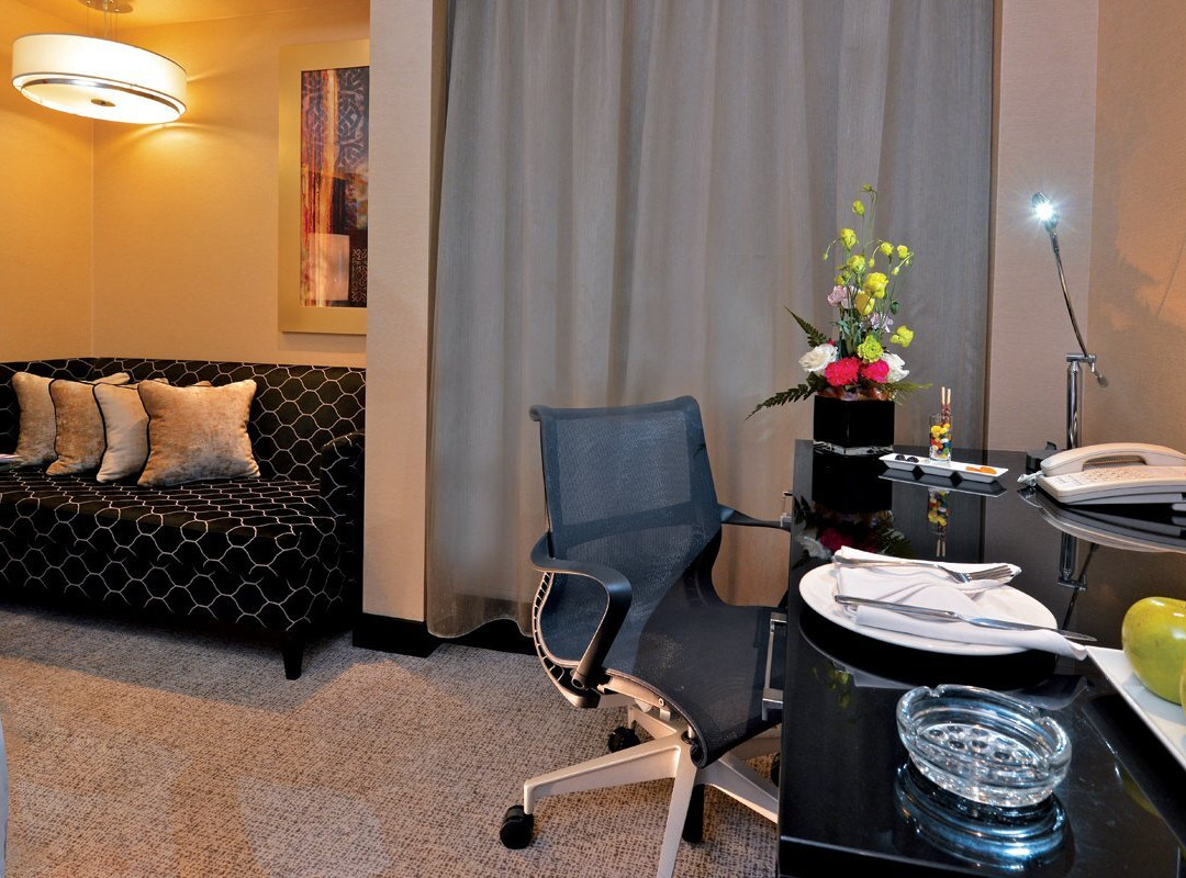 Crowne Plaza Manama (bahrain) By IHG主图