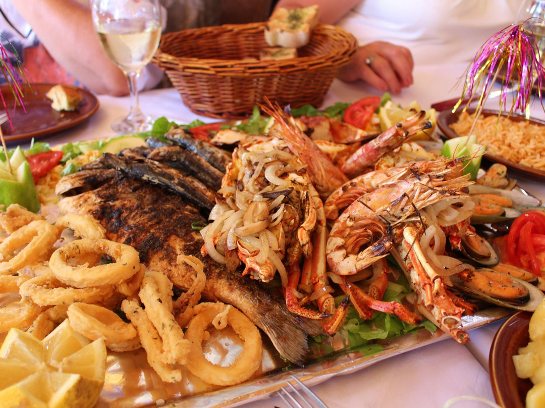 Cretan Family FISH AND GRILL