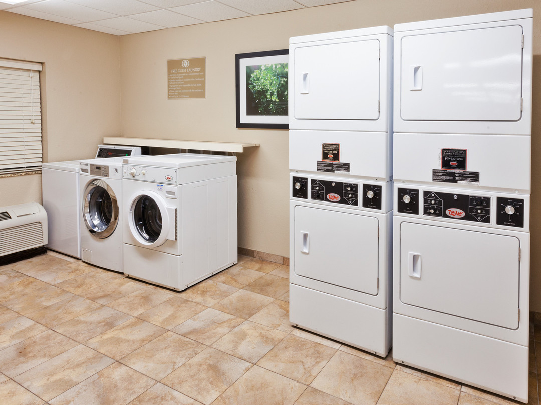 Candlewood Suites Eastchase Park By IHG主图