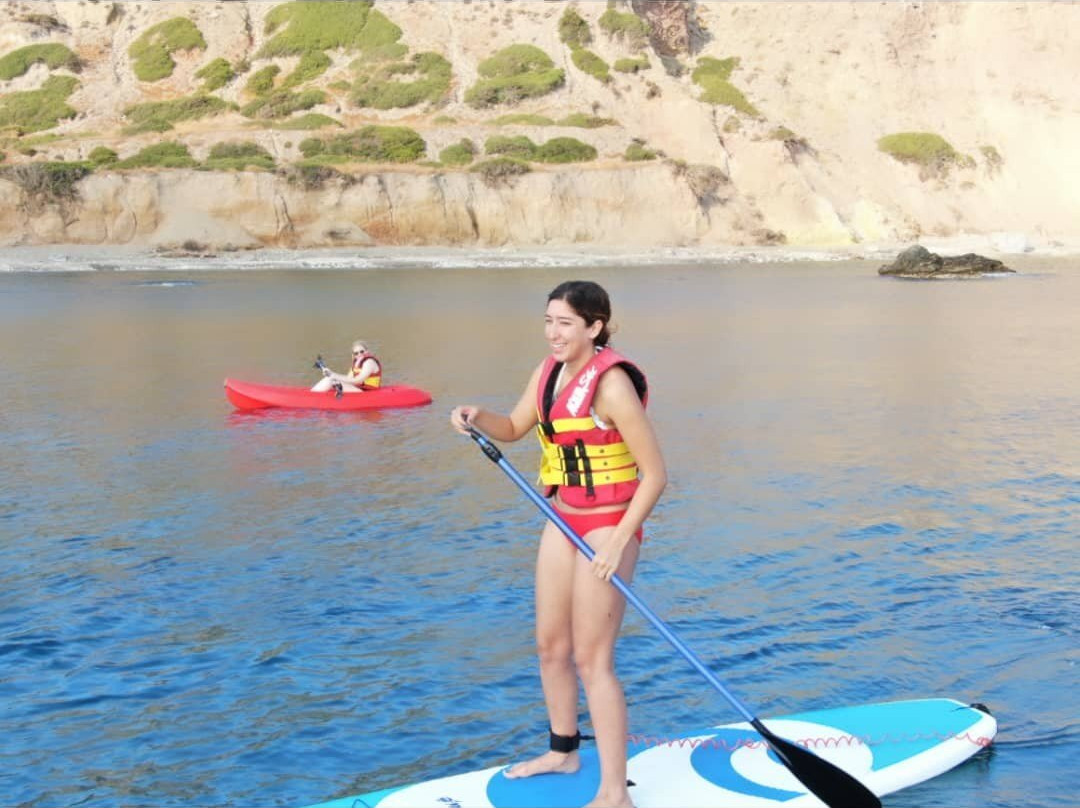 Pits Watersports-米洛斯岛必去景点