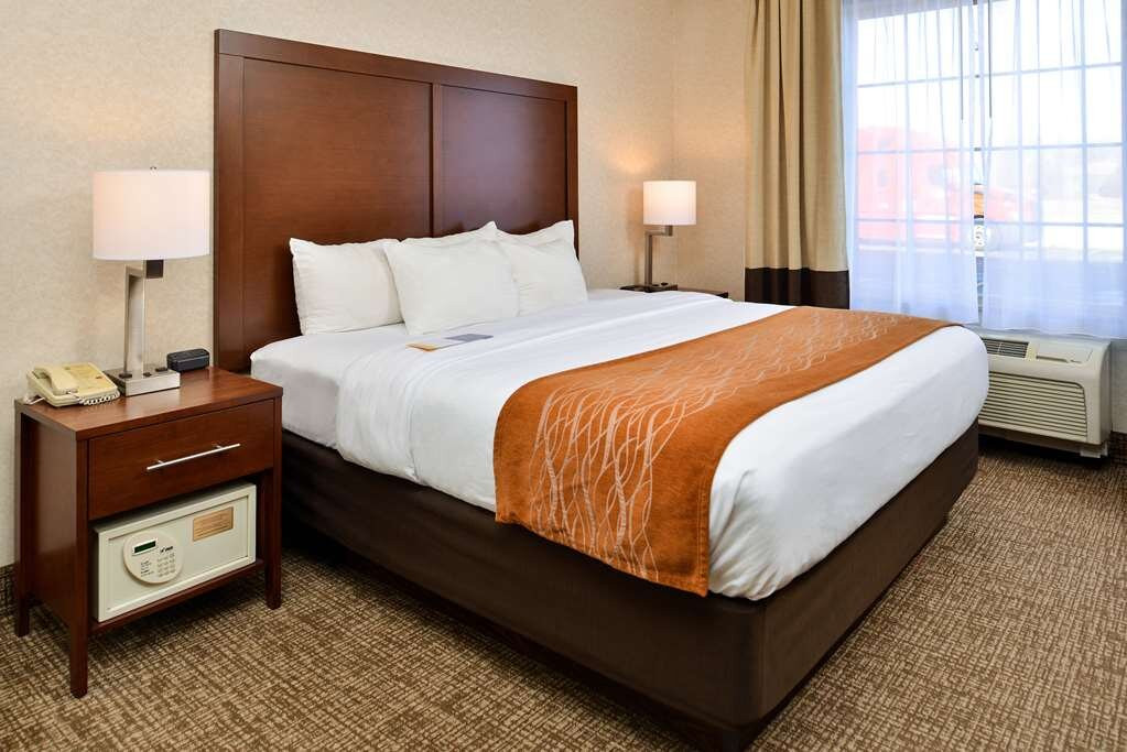 Comfort Inn & Suites Madison North主图