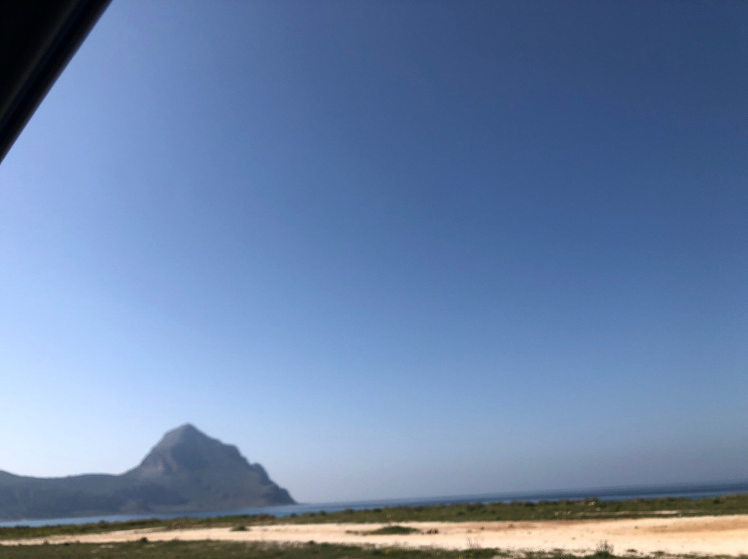 Spiaggia di Seno dell'Arena - Calazza-Castelluzzo必去景点