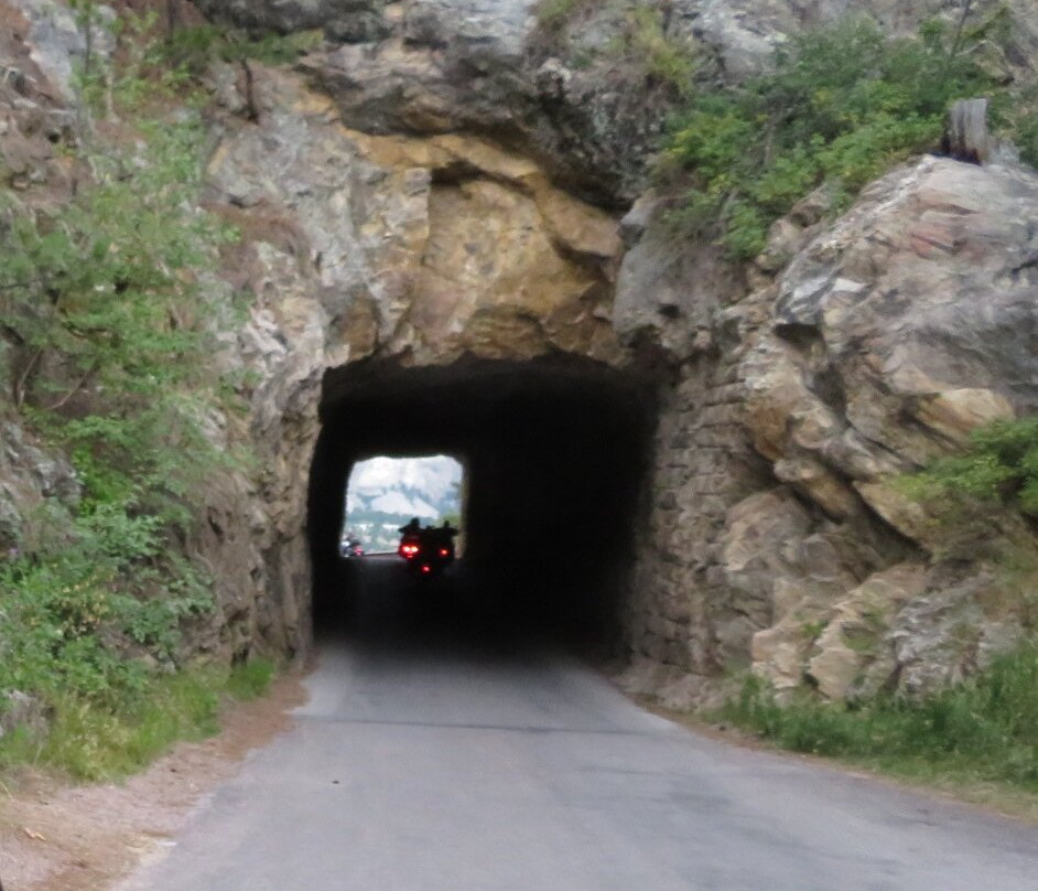 Doane Robinson Tunnel景点图片
