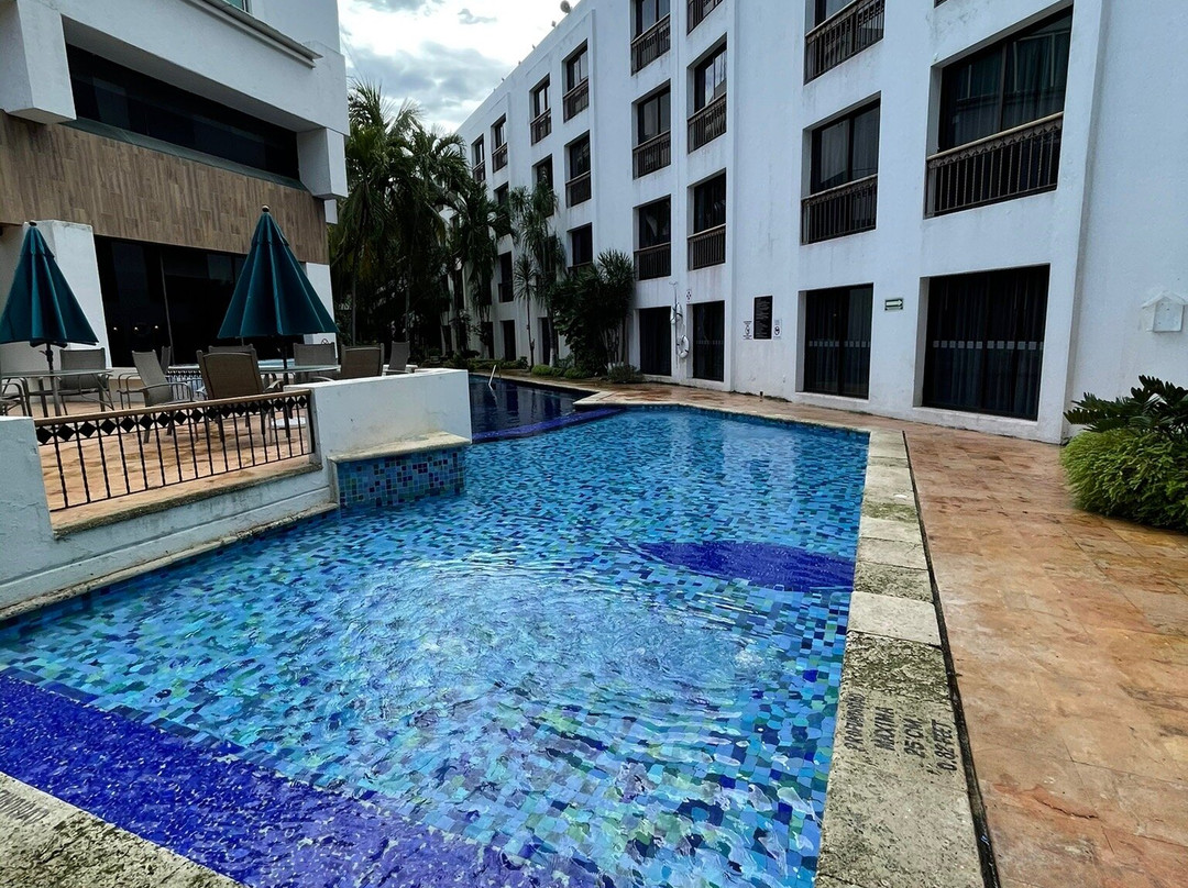 Capital Plaza Hotel主图