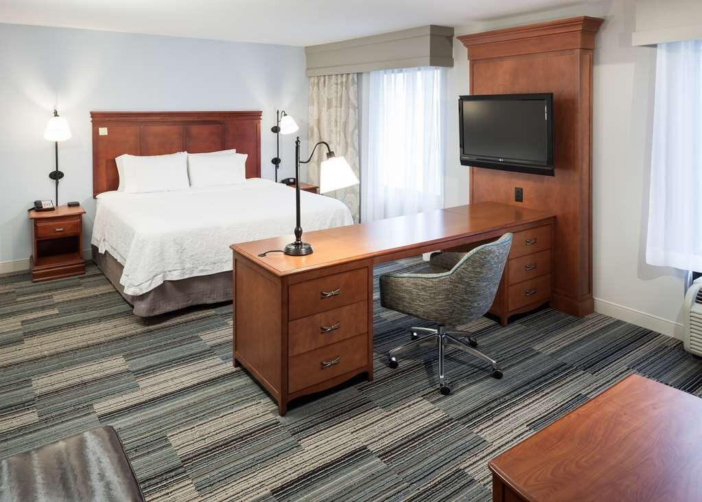 Hampton Inn & Suites Cedar Rapids - North主图