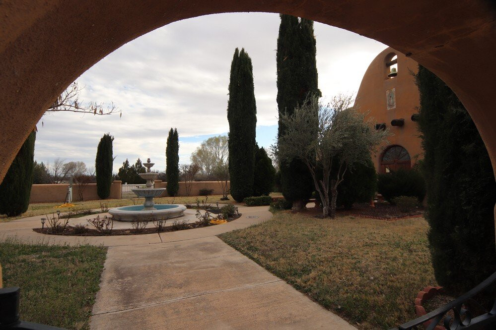 Holy Trinity Monastery-Saint David必去景点