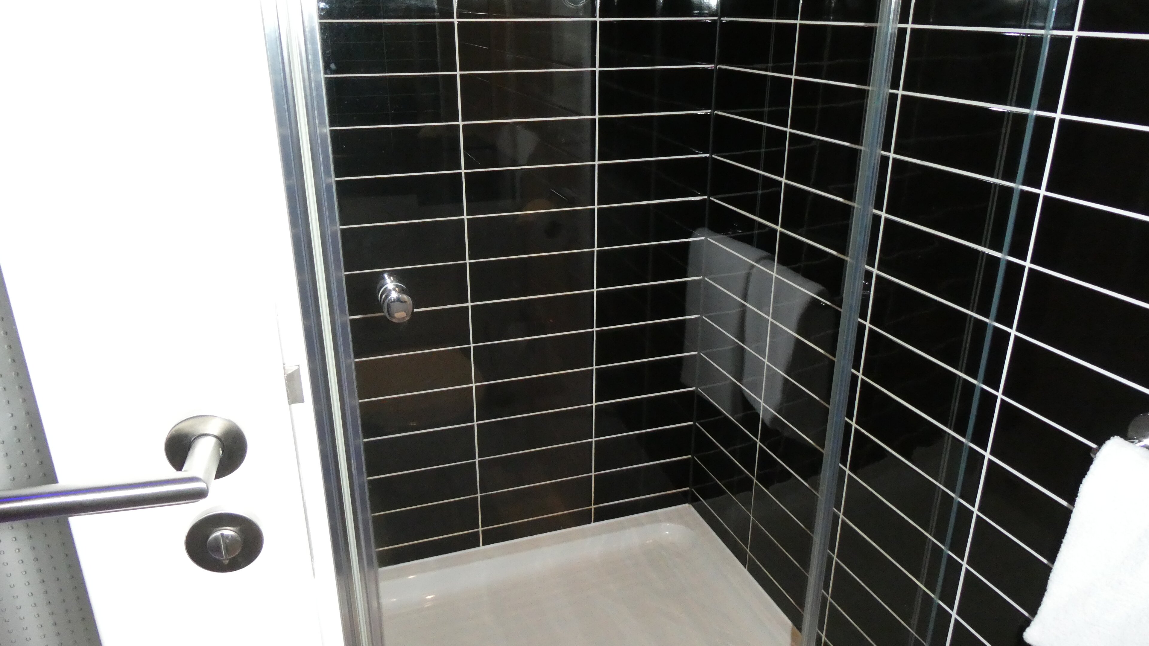 Holiday Inn Express Neunkirchen, an IHG Hotel-浴室