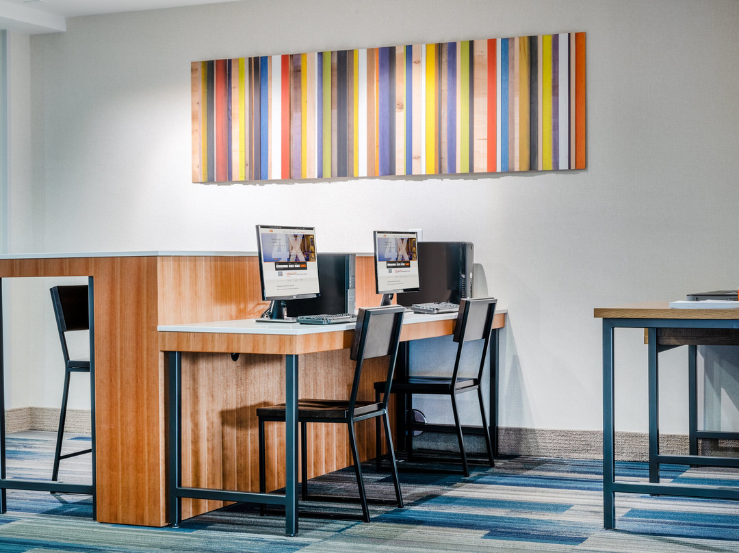 Holiday Inn Express Hotel & Suites Tappahannock by IHG主图