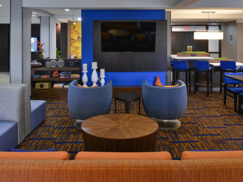 亚特兰大萨沃尼万怡酒店主图