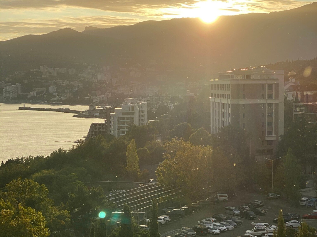 Yalta Intourist主图