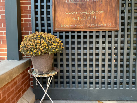 The New Victorian Mansion Bed and Breakfast主图