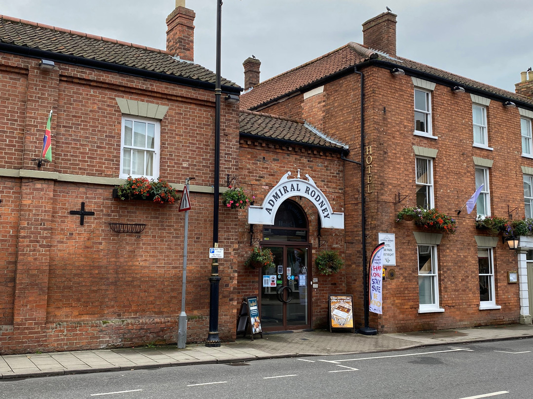 The Admiral Rodney Hotel, Eatery & Coffee House主图