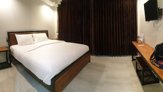 南府里士满酒店主图