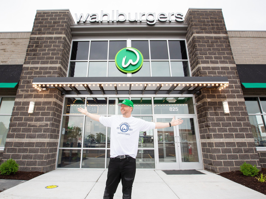 Wahlburgers