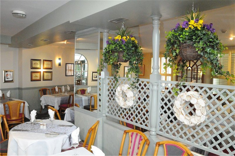 Dolphin Hotel And Restaurant Jersey主图
