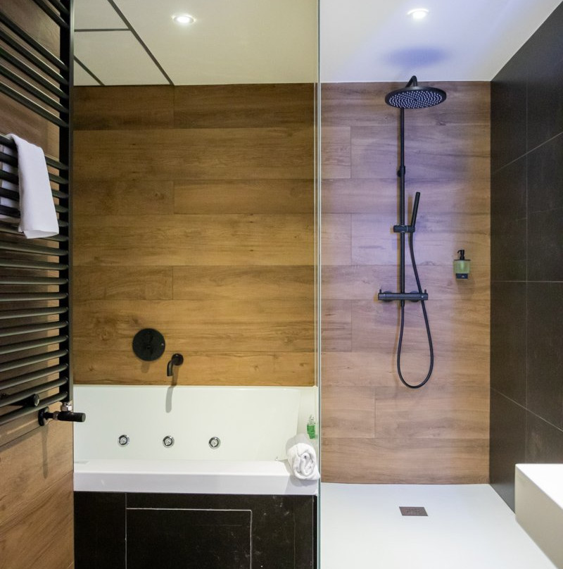 HQ La Galeria Hotel主图