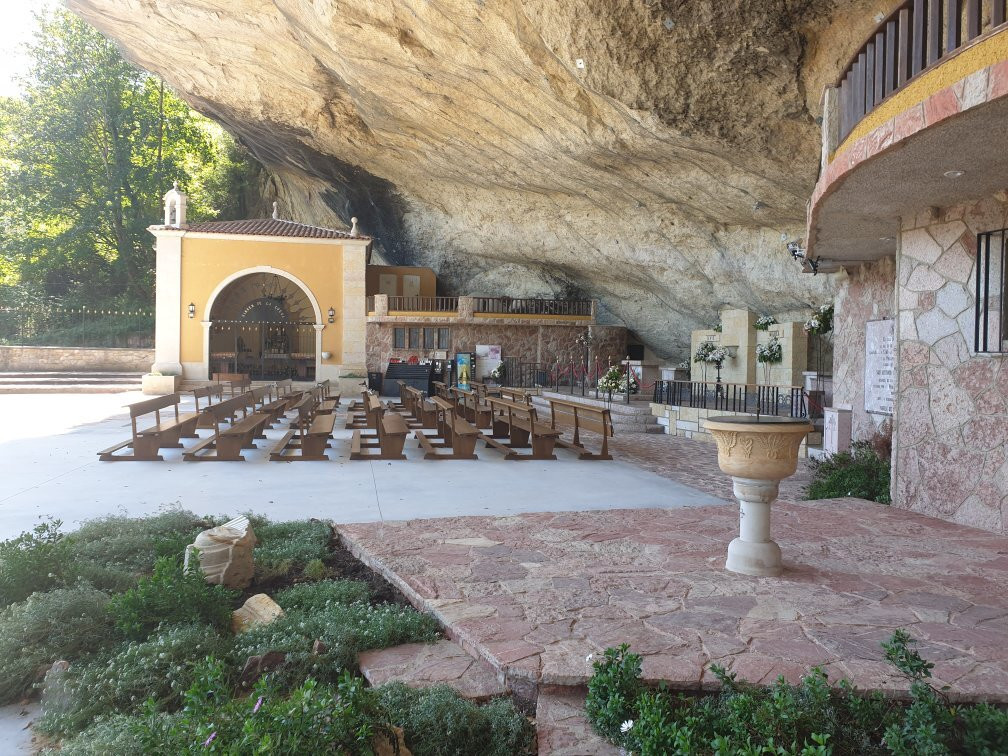 Santuario de la Virgen de la Cueva景点图片