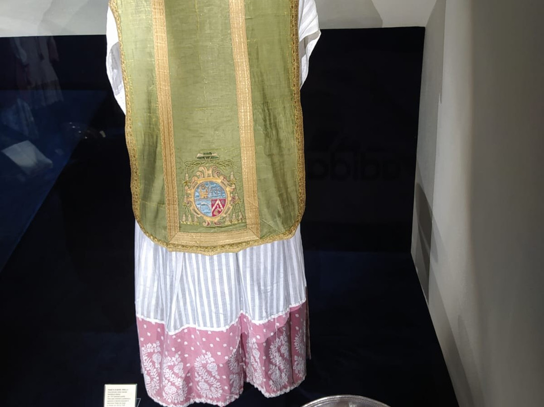 Museo Diocesano Di Arte Sacra-Ales必去景点