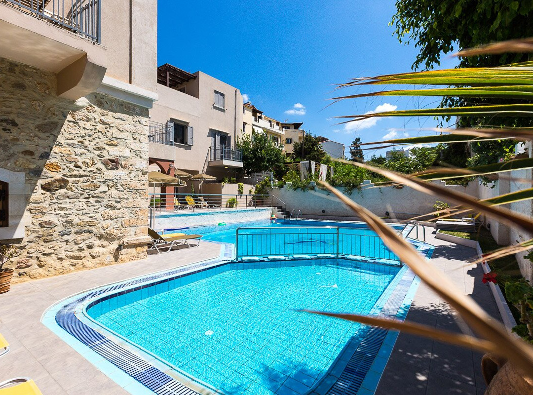 费罗森尼亚公寓
